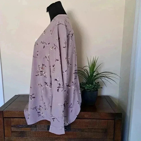 Hilary Radley Floral Blouse Large  Purple Lilac Popover Long Sleeve Shirt - Picture 2 of 10